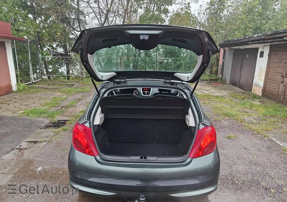 PEUGEOT 207 1.4 16V Presence
