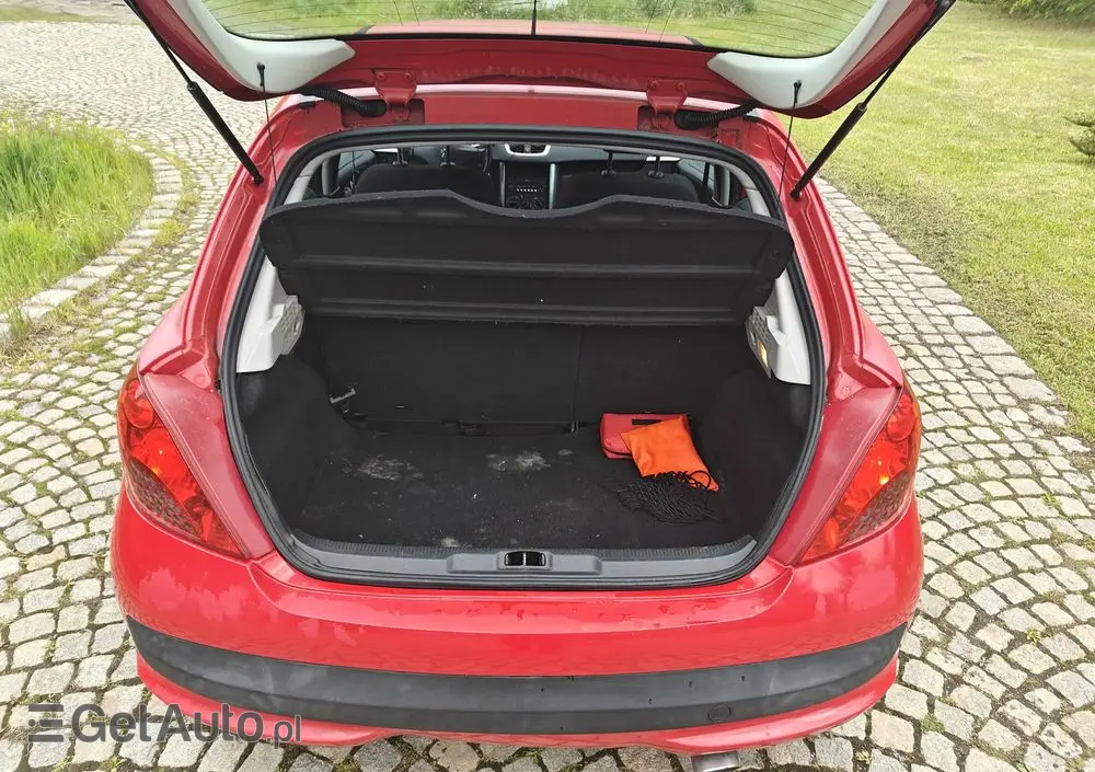 PEUGEOT 207 1.4 16V Presence