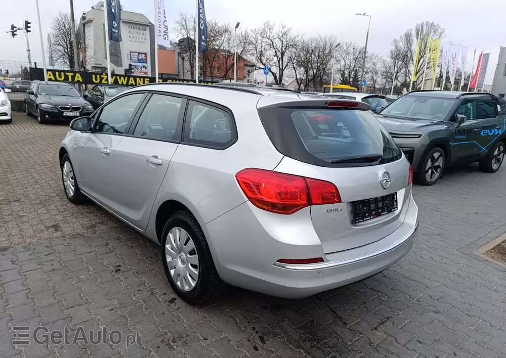 OPEL Astra 1.4 Turbo Design Edition