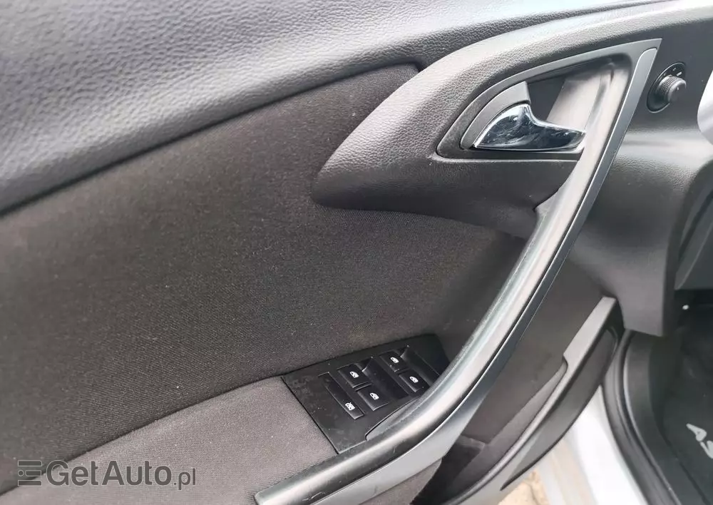 OPEL Astra 1.4 Turbo Design Edition