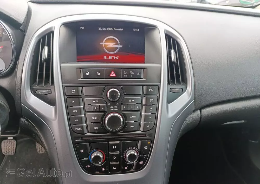 OPEL Astra 1.4 Turbo Design Edition