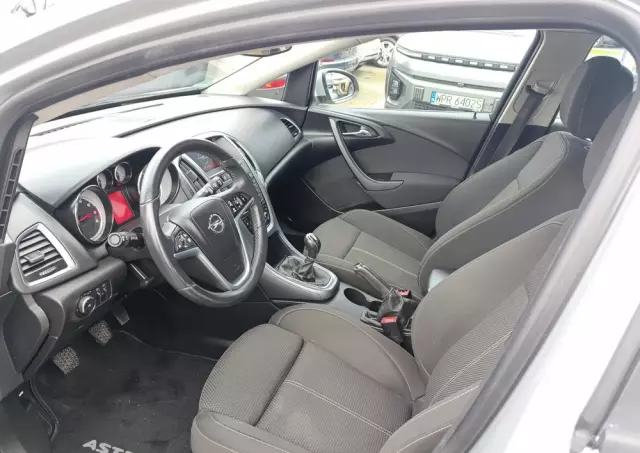 OPEL Astra 1.4 Turbo Design Edition