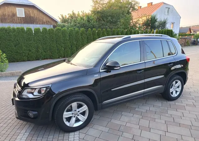 VOLKSWAGEN Tiguan 2.0 TDI SCR BlueMotion Technology Lounge Sport & Style