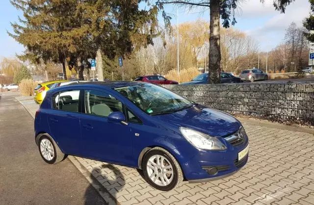 OPEL Corsa 
