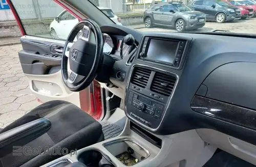 DODGE Grand Caravan 