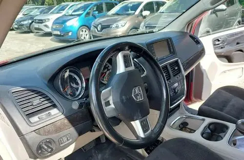 DODGE Grand Caravan 