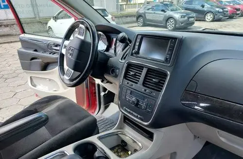 DODGE Grand Caravan 