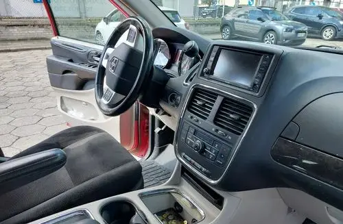 DODGE Grand Caravan 