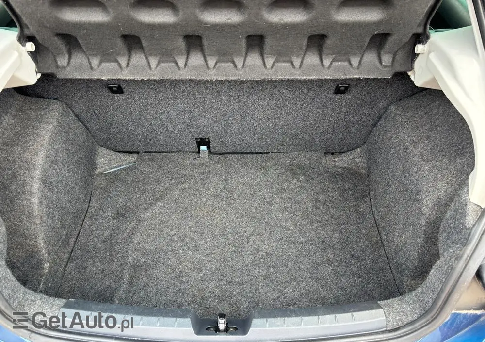 SEAT Ibiza SC 1.2 12V Reference Salsa