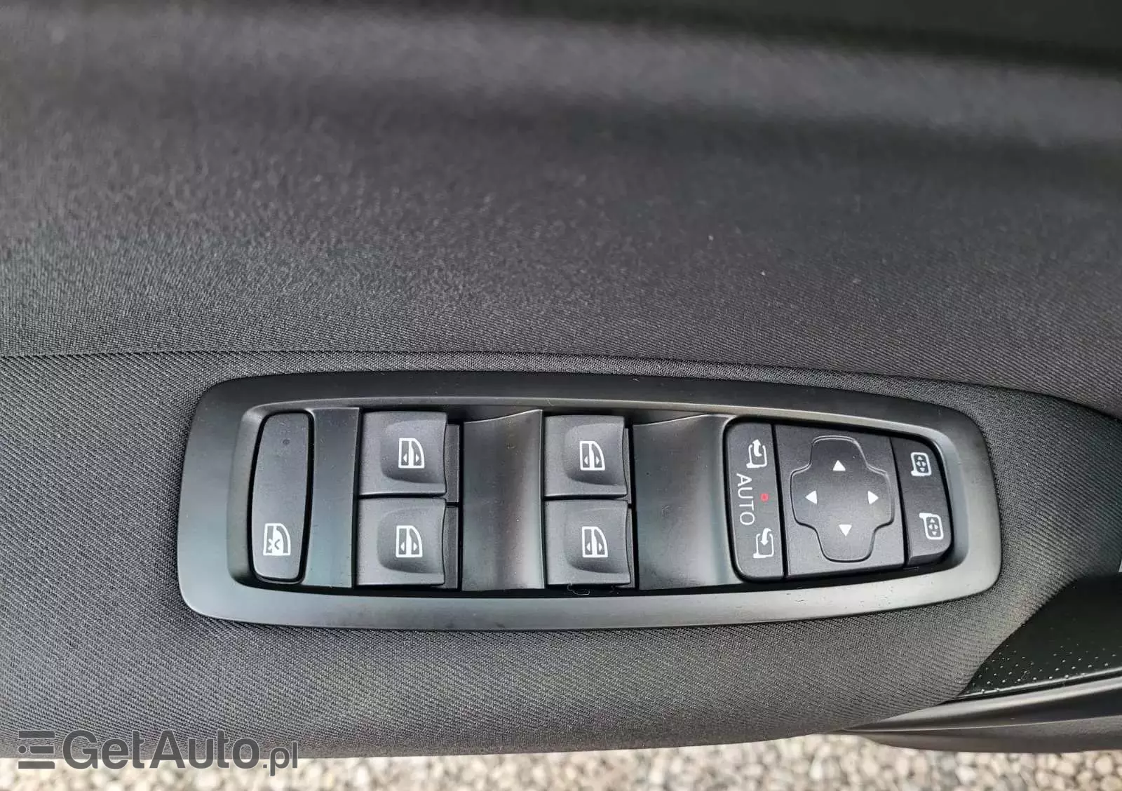 RENAULT Megane 1.3 TCe FAP Intens EDC