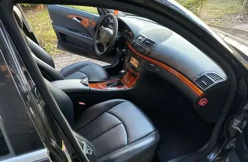 MERCEDES-BENZ Klasa E 