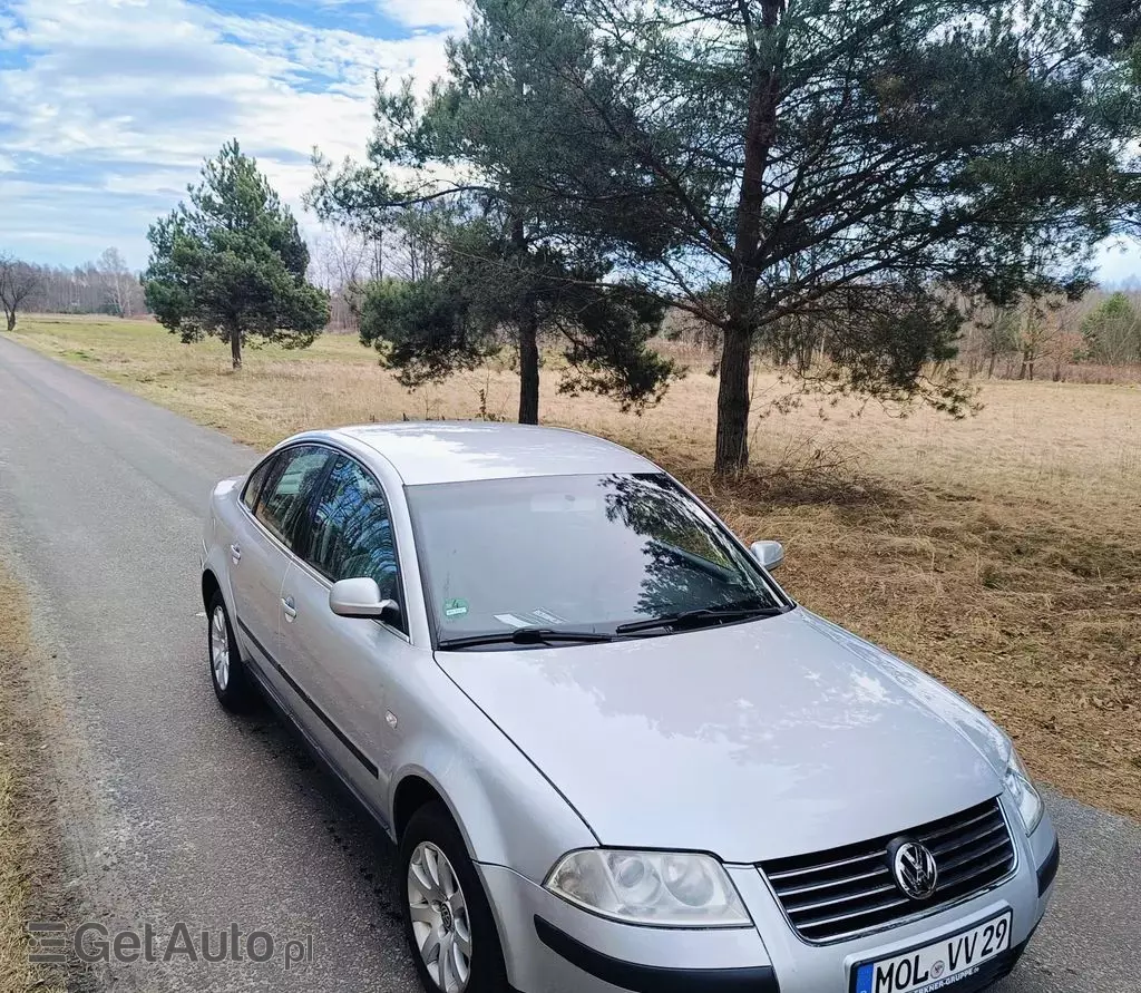 VOLKSWAGEN Passat 1.6 (102 KM)