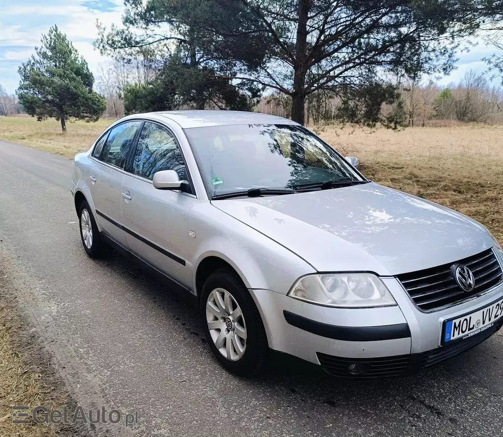 VOLKSWAGEN Passat 1.6 (102 KM)