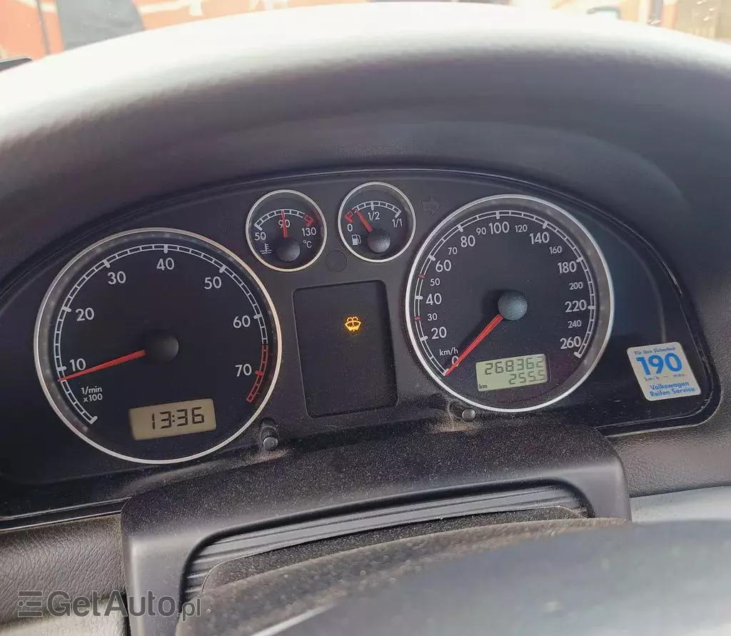 VOLKSWAGEN Passat 1.6 (102 KM)