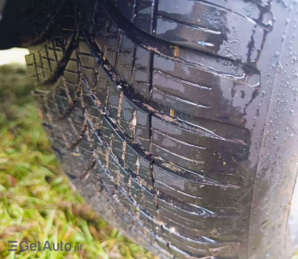 VOLKSWAGEN Passat 1.6 (102 KM)