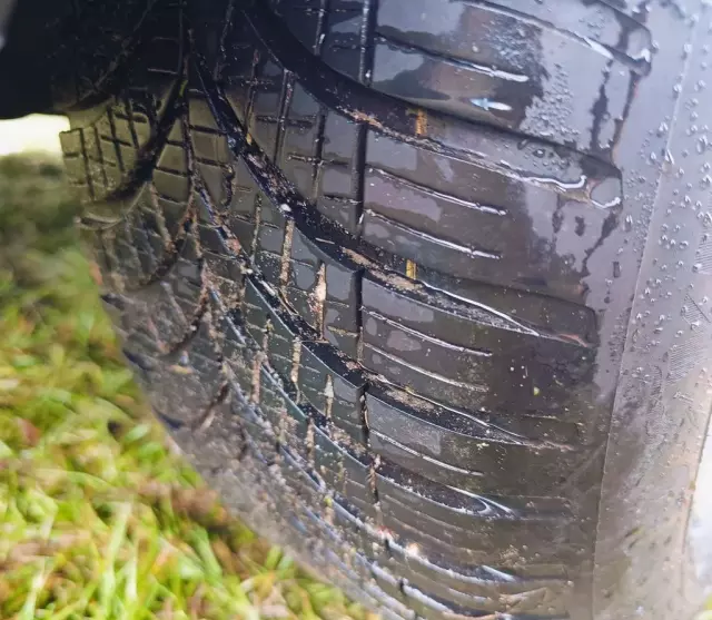 VOLKSWAGEN Passat 1.6 (102 KM)