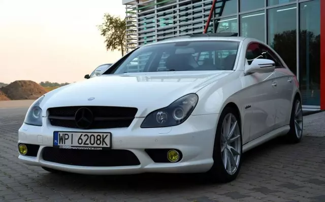 MERCEDES-BENZ CLS 63 AMG 7G-TRONIC
