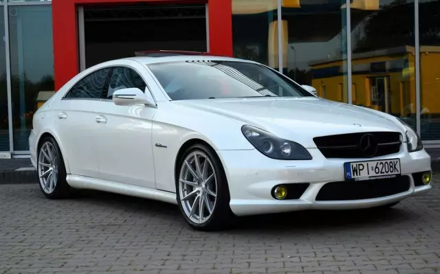 MERCEDES-BENZ CLS 63 AMG 7G-TRONIC