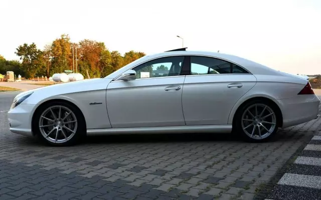 MERCEDES-BENZ CLS 63 AMG 7G-TRONIC