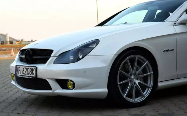 MERCEDES-BENZ CLS 63 AMG 7G-TRONIC