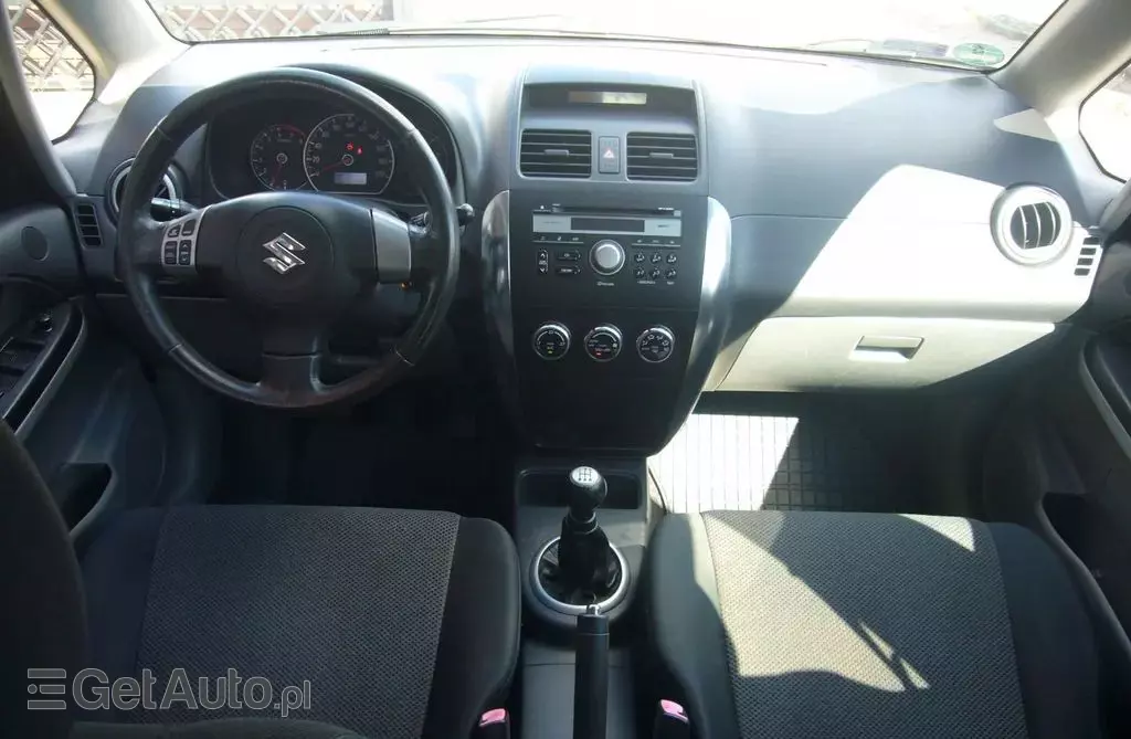 SUZUKI SX4 