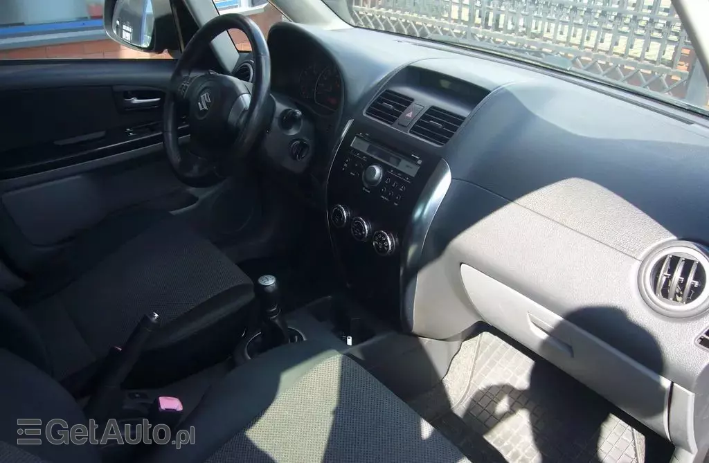 SUZUKI SX4 