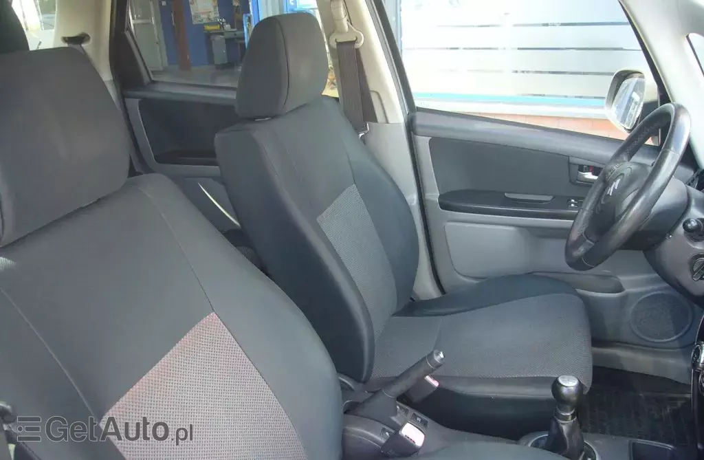 SUZUKI SX4 