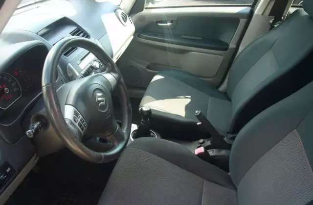SUZUKI SX4 