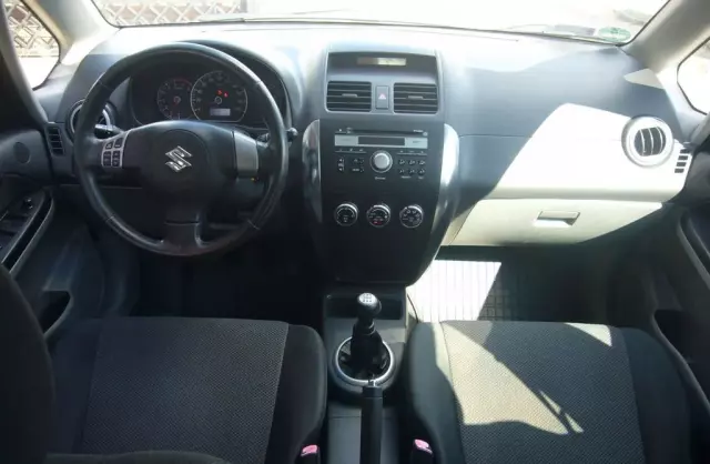 SUZUKI SX4 