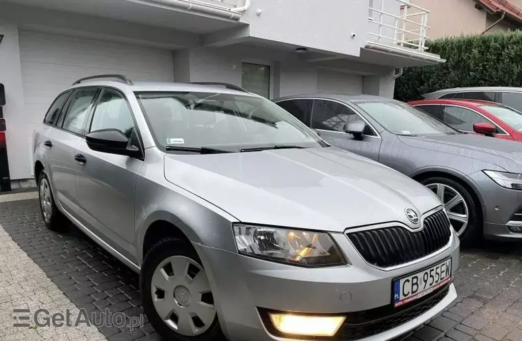 SKODA Octavia 