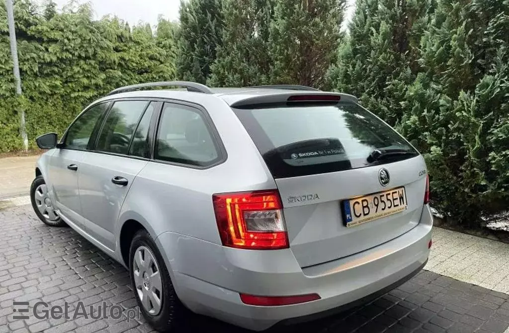 SKODA Octavia 
