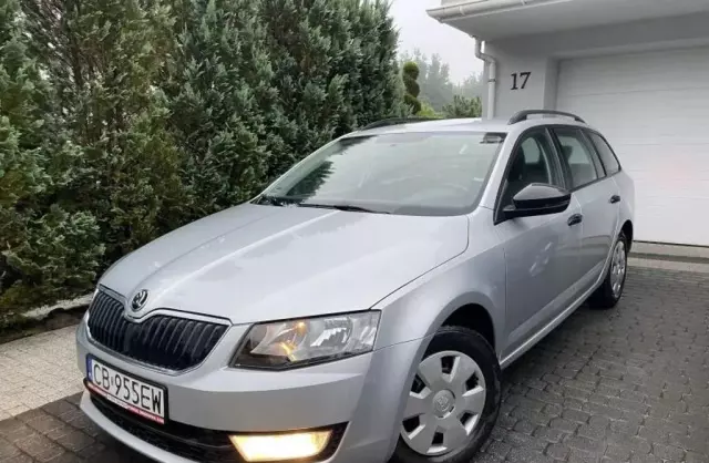 SKODA Octavia 