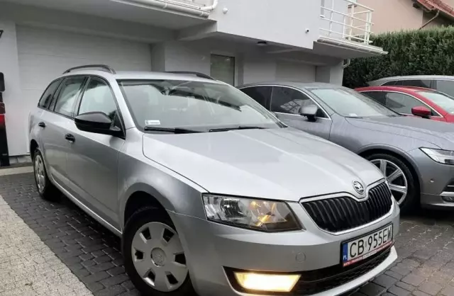 SKODA Octavia 