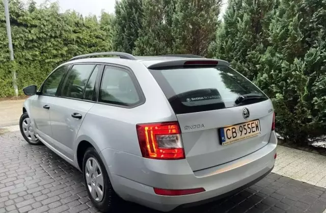SKODA Octavia 