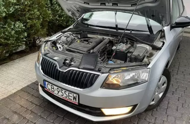 SKODA Octavia 