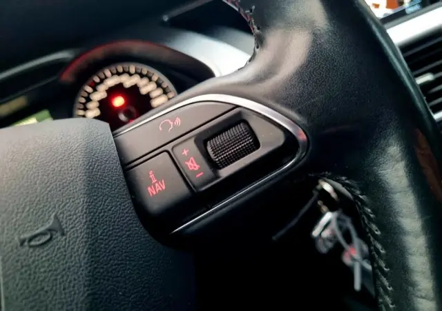 AUDI A4 Avant 1.8 TFSI S line Sportpaket