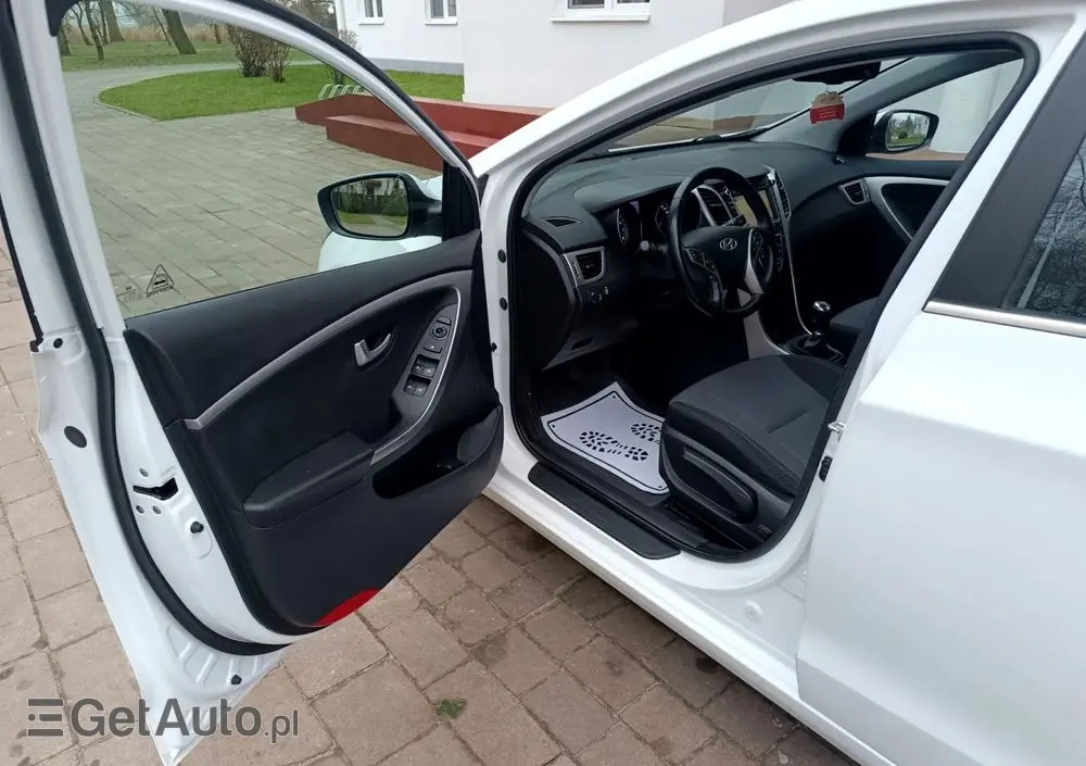 HYUNDAI I30 Blue Kombi 1.6 GDi Style