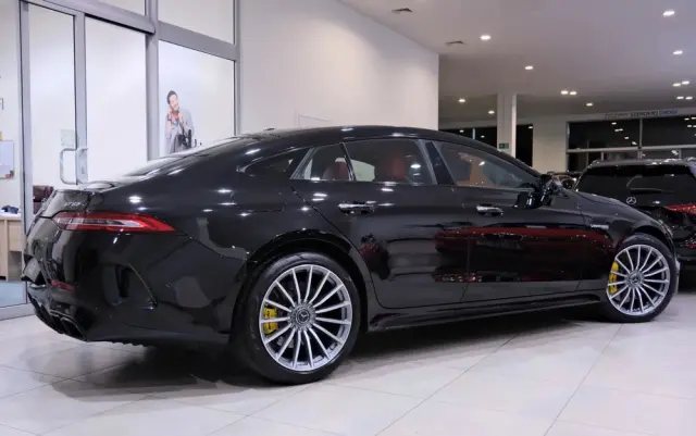 MERCEDES-BENZ AMG GT 63 4Matic Speedshift MCT 9G