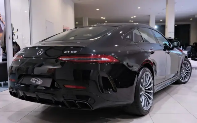 MERCEDES-BENZ AMG GT 63 4Matic Speedshift MCT 9G