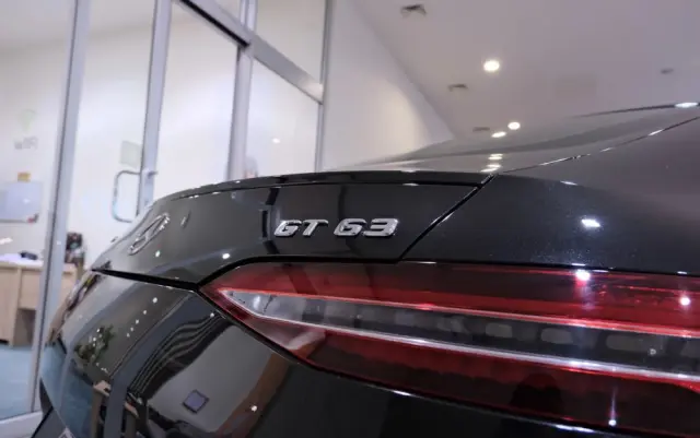 MERCEDES-BENZ AMG GT 63 4Matic Speedshift MCT 9G