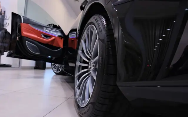 MERCEDES-BENZ AMG GT 63 4Matic Speedshift MCT 9G