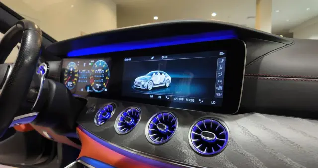 MERCEDES-BENZ AMG GT 63 4Matic Speedshift MCT 9G