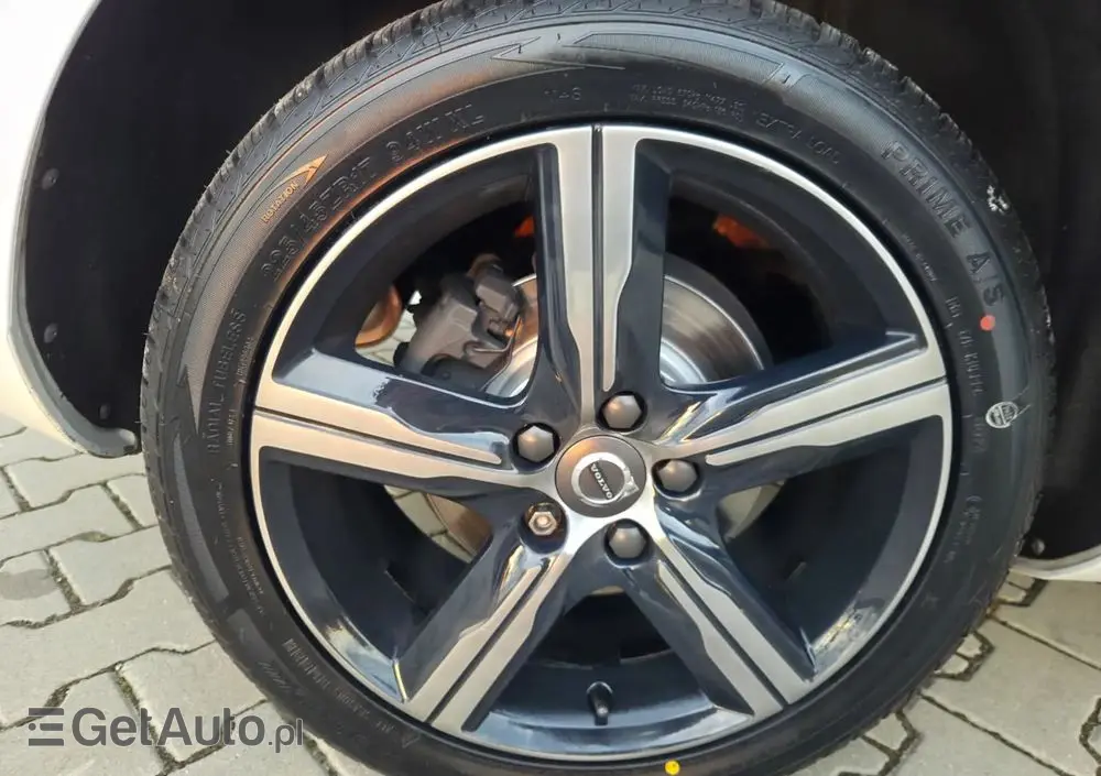 VOLVO V40 T3 Geartronic RDesign