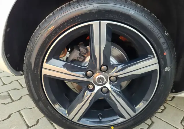 VOLVO V40 T3 Geartronic RDesign
