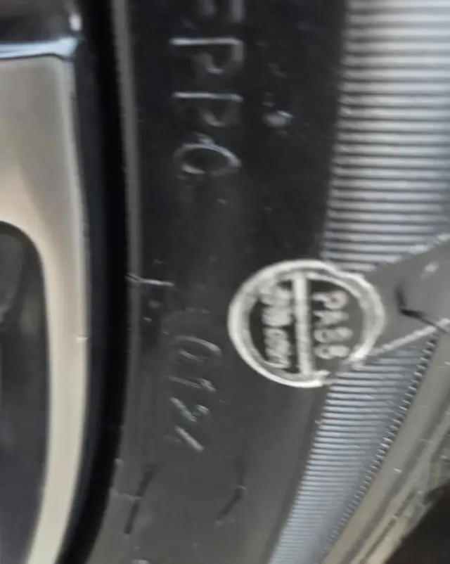 VOLVO V40 T3 Geartronic RDesign