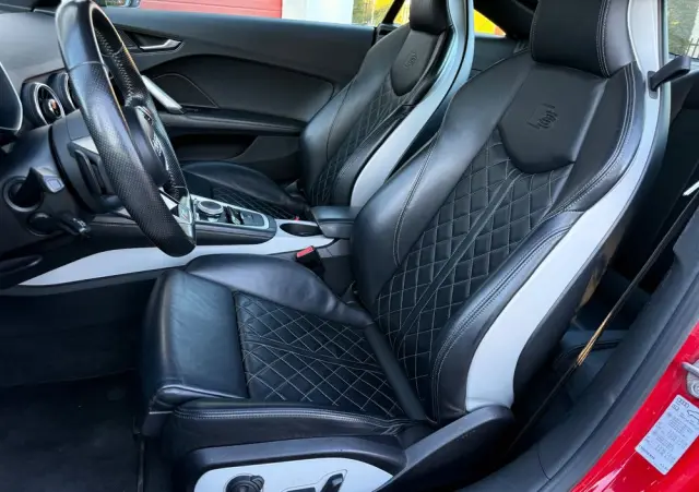 AUDI TT Coupé 