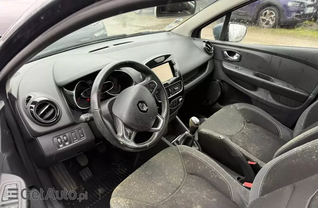 RENAULT Clio 