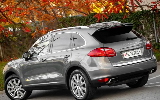 PORSCHE Cayenne S Diesel Tiptronic S