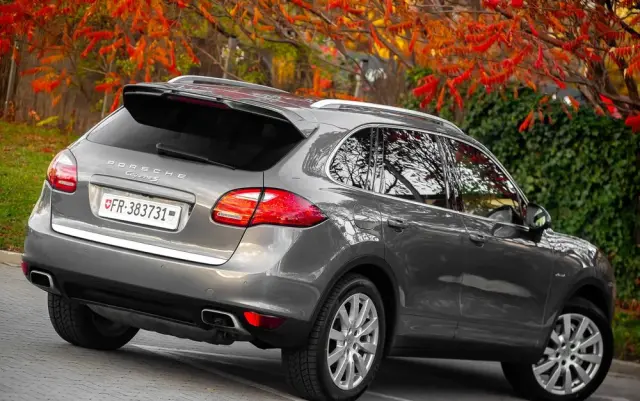 PORSCHE Cayenne S Diesel Tiptronic S