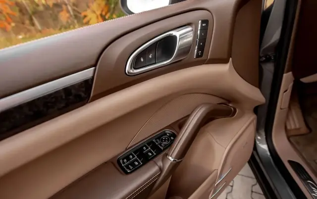 PORSCHE Cayenne S Diesel Tiptronic S